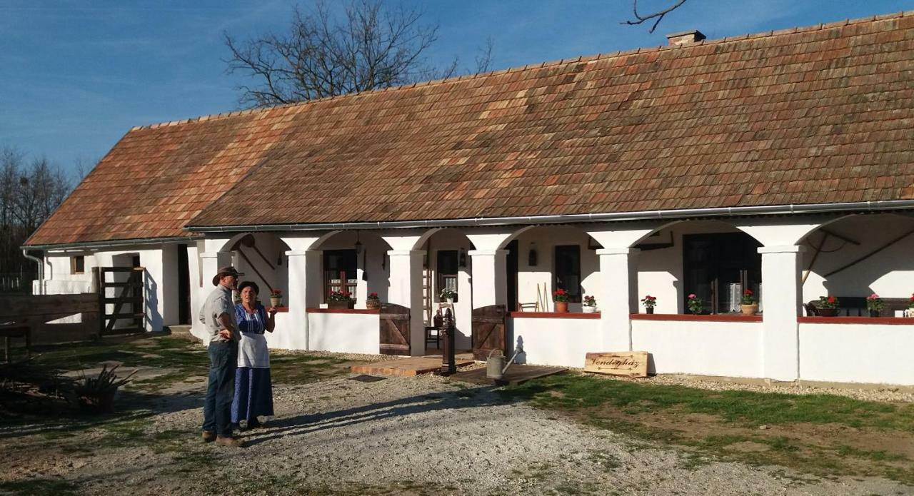 Villa Letunt Idok Vendeghaz Kemenesmihalyfa Exterior foto